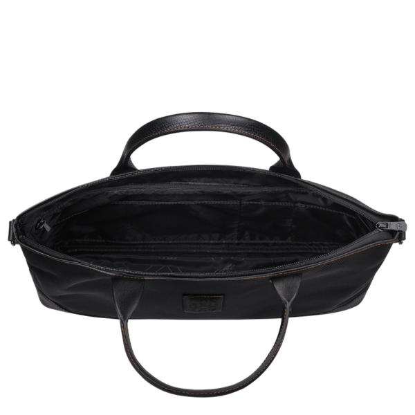 644032B0-0C97-6AF8-6486-6C1A6B4077B2 Boxford S Briefcase
