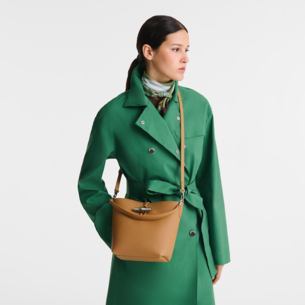 8AE0ECB7-BBE6-DEF2-8B29-9A1AF008AD77 Le Roseau XS Bucket bag