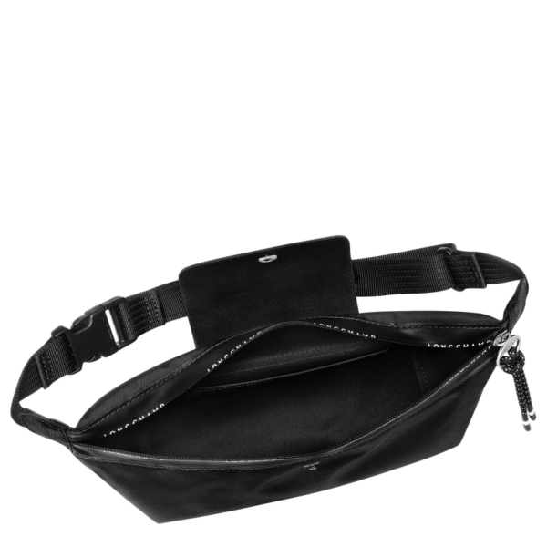 E06C92D0-49E6-A3F4-F2F6-568AA5179C7D Le Pliage Energy M Belt bag