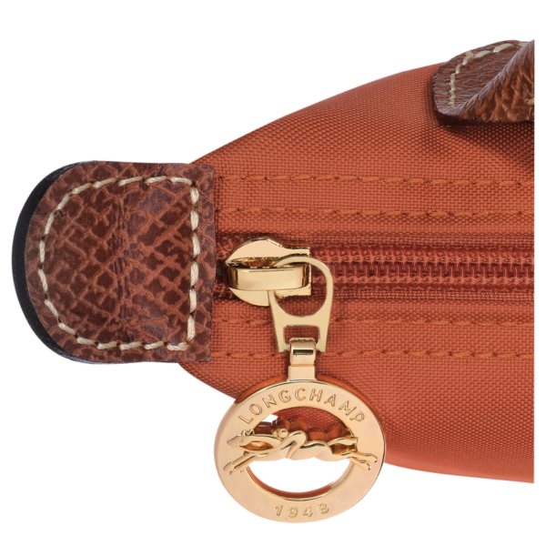 FE7C4D7C-17C7-9B06-D2D5-9C61655DF23F Le Pliage Original Pouch with handle